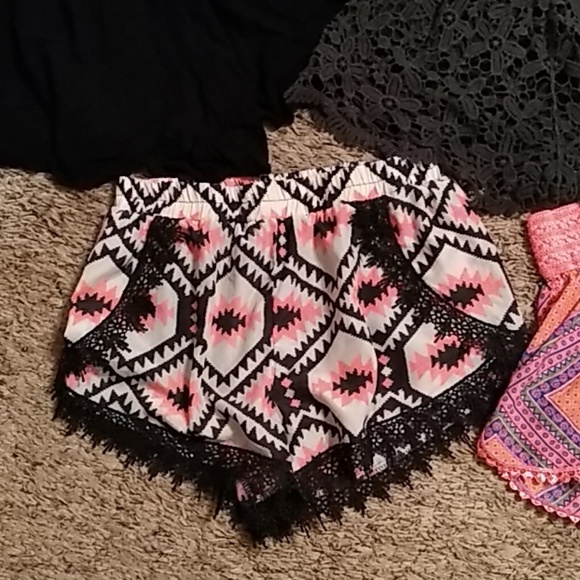 Shorts bundle - Picture 2 of 7